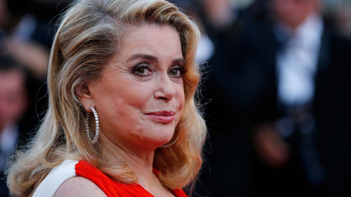 Catherine Deneuve y otras 99 mujeres francesas protestan contra #MeToo