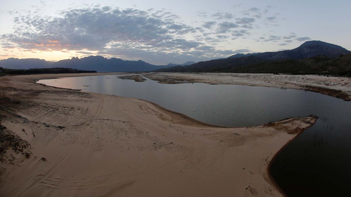 Ciudad del Cabo se quedará sin suministro de agua en abril si no reduce drásticamente el consumo