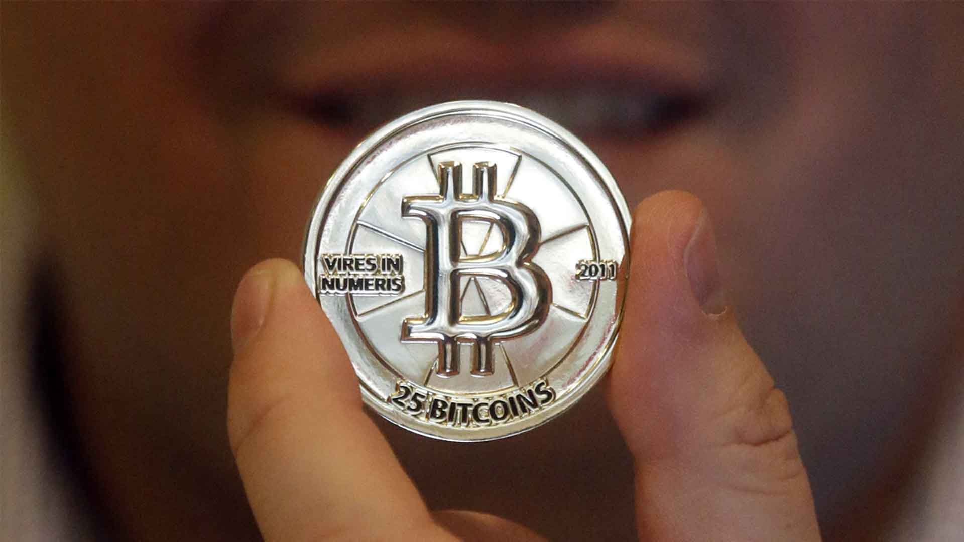 Denuncian a un empresario español por estafar a inversores de Bitcoin