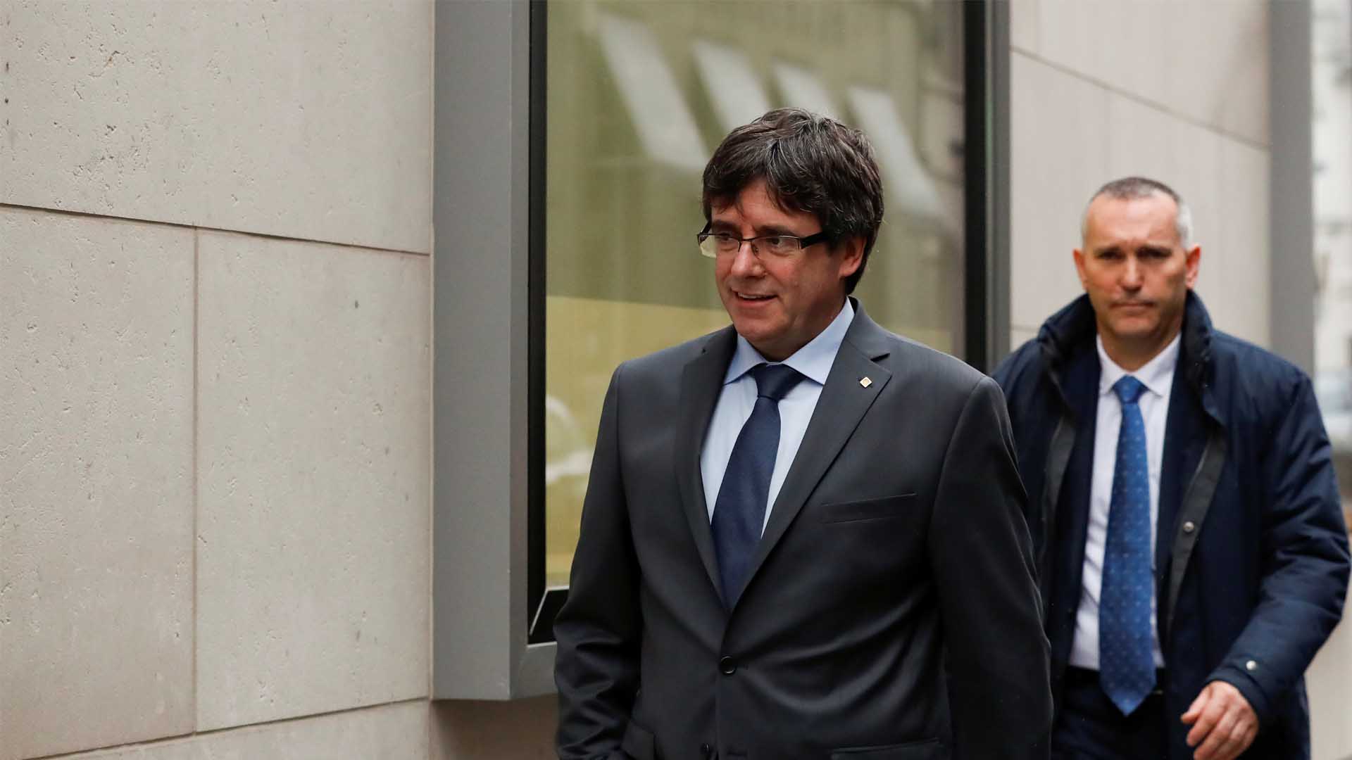 El abogado de Puigdemont ve "lejos" la posibilidad de pedir permiso al juez para la investidura