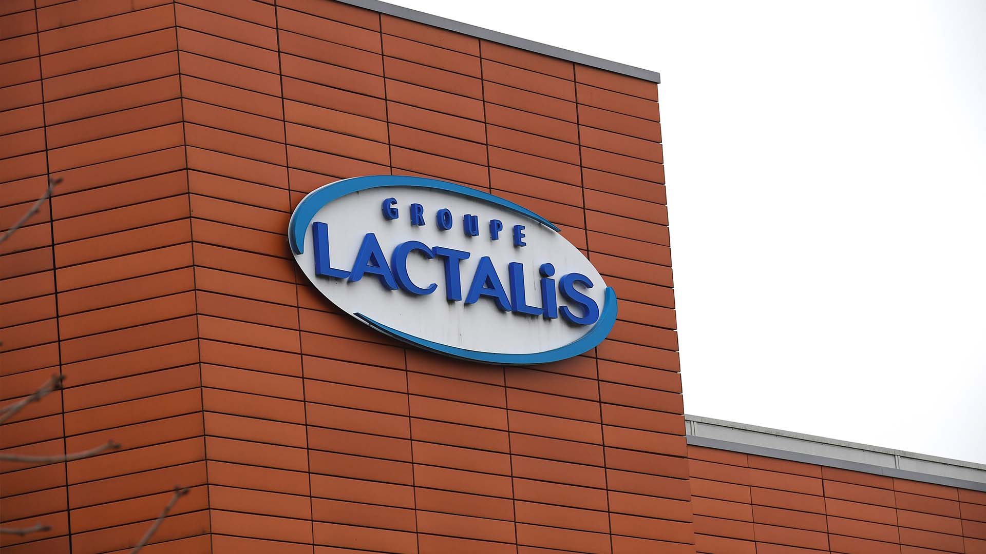 El Gobierno francés cita a Lactalis para rendir cuentas sobre una partida de leche infantil con salmonela