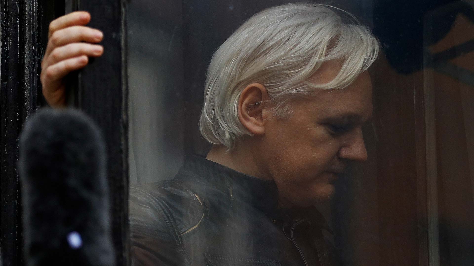 La salud física y mental de Julian Assange, en peligro