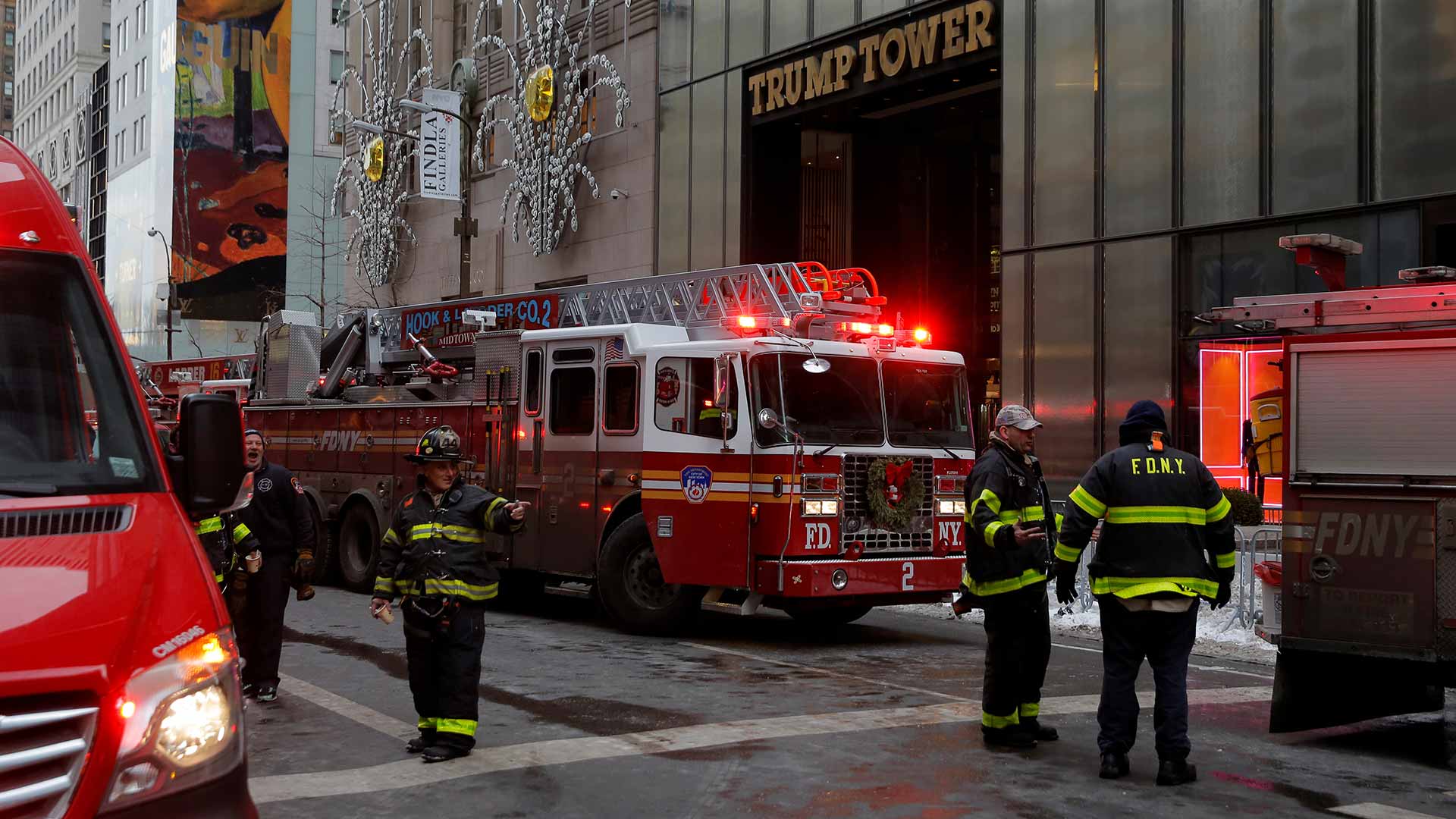 Dos heridos tras un aparatoso incendio en la Torre Trump de Nueva York
