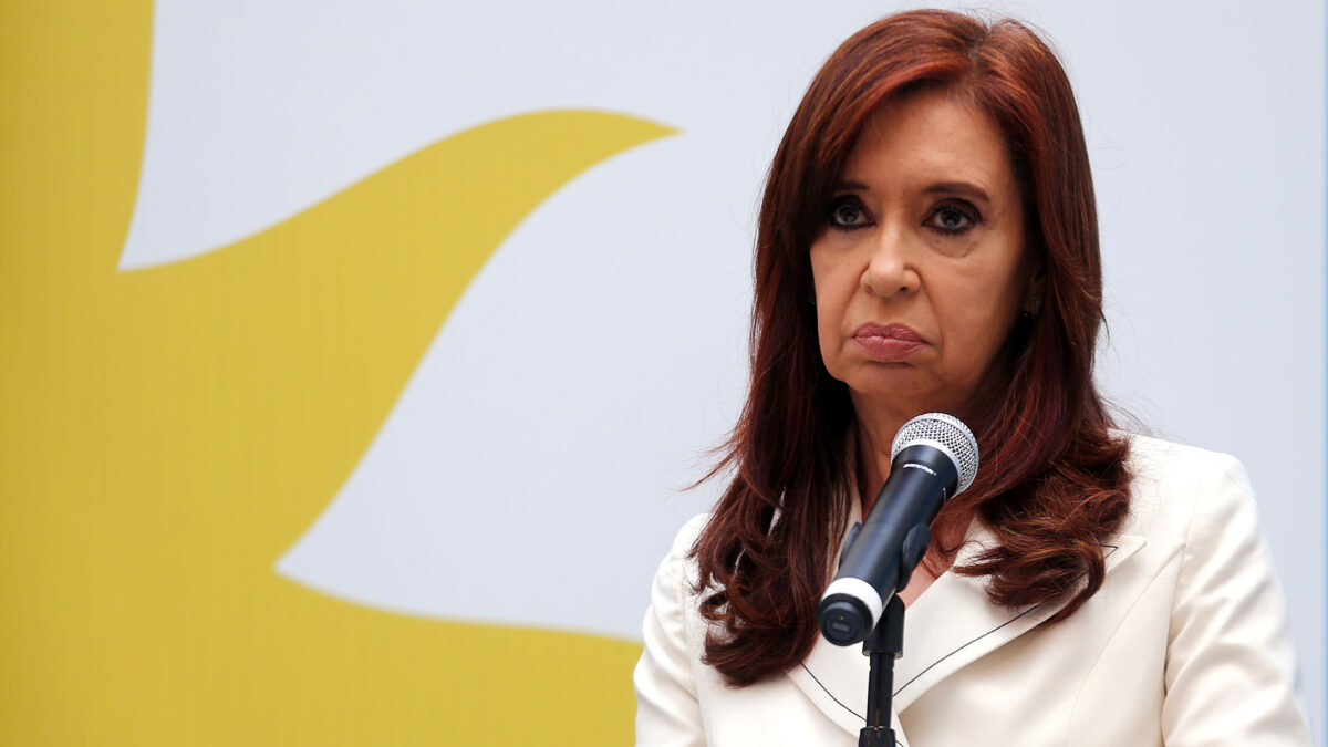 Los familiares del atentado contra la AMIA piden juzgar a Cristina Fernández