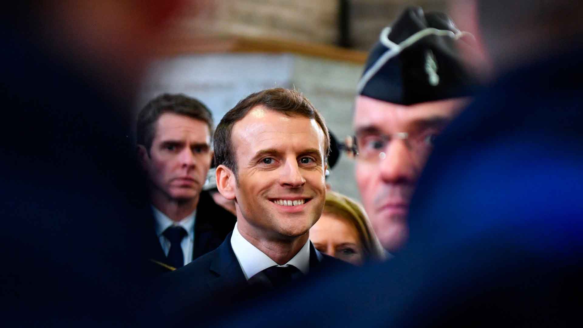 Macron promete redoblar esfuerzos en la lucha contra la inmigración ilegal