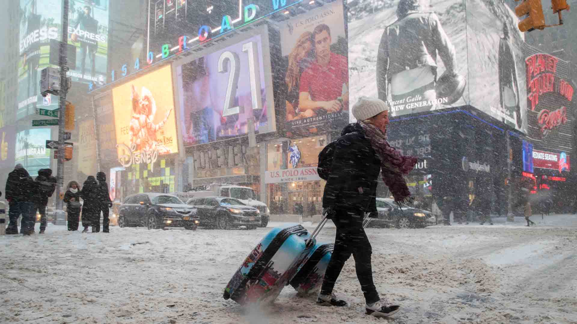 Nueva York declara el estado de emergencia por el ‘ciclón bomba’