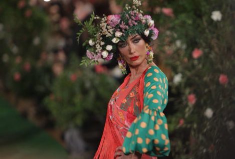 Rocío Peralta lleva la moda del s. XIX a sus trajes de flamenca