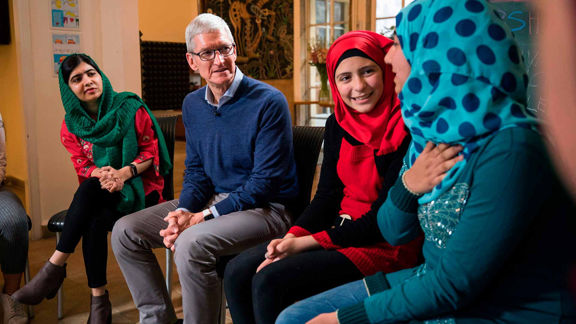 Apple y la Fundación Malala se unen por la educación de las niñas