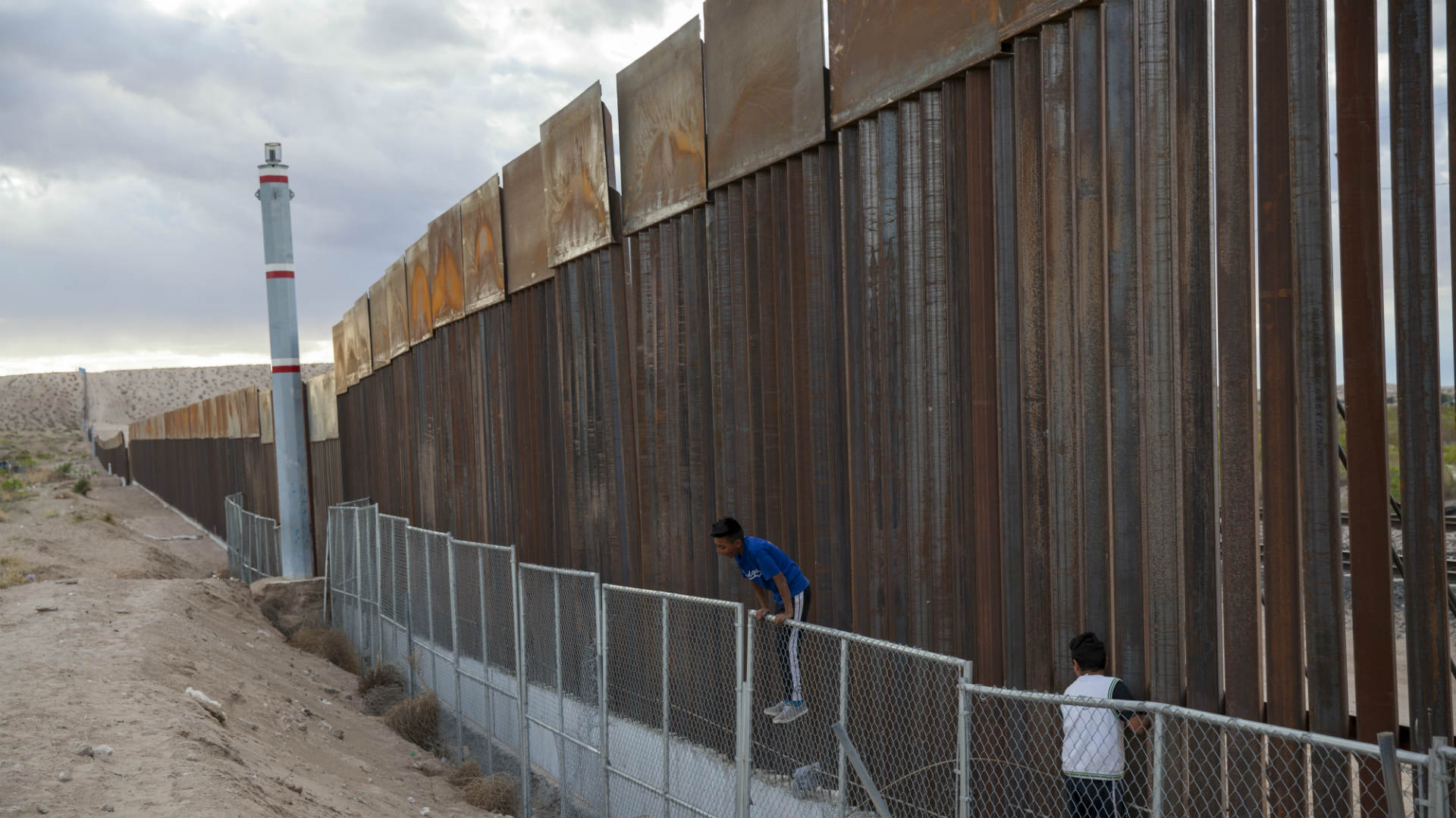 EEUU ofrece hasta 100 millones de dólares por construir 5 kilómetros de muro
