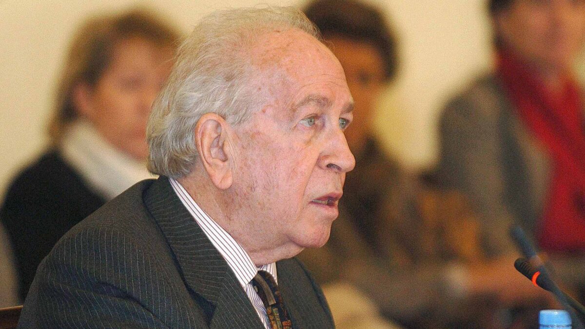 Muere Robles Piquer, ministro de Educación del primer Gobierno de la Transición