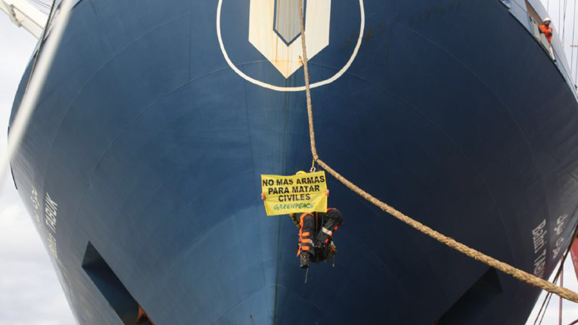 Nueva protesta de Greenpeace en Bilbao por la exportación de armas a Arabia Saudí