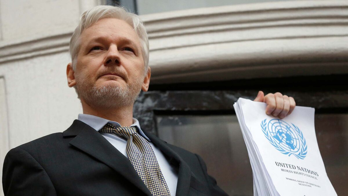 Julian Assange pierde ante la justicia británica y seguirá confinado en la embajada de Ecuador