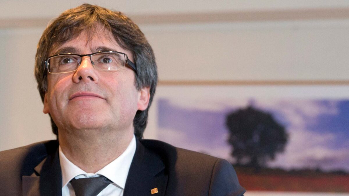 Junts per Catalunya registra una propuesta para investir a Puigdemont