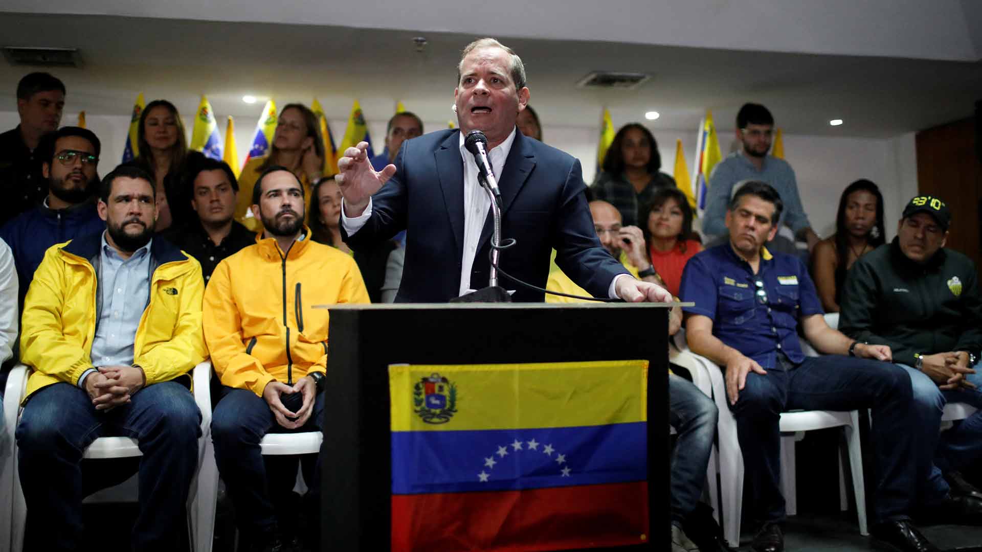 La oposición venezolana rechaza ir a elecciones presidenciales sin garantías