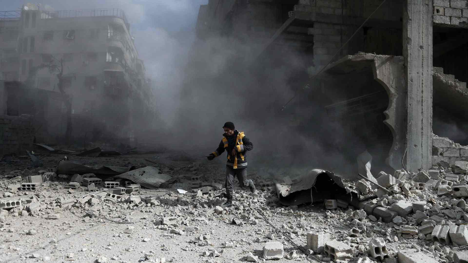 Los bombardeos del régimen sirio matan en siete días a 500 civiles en Guta