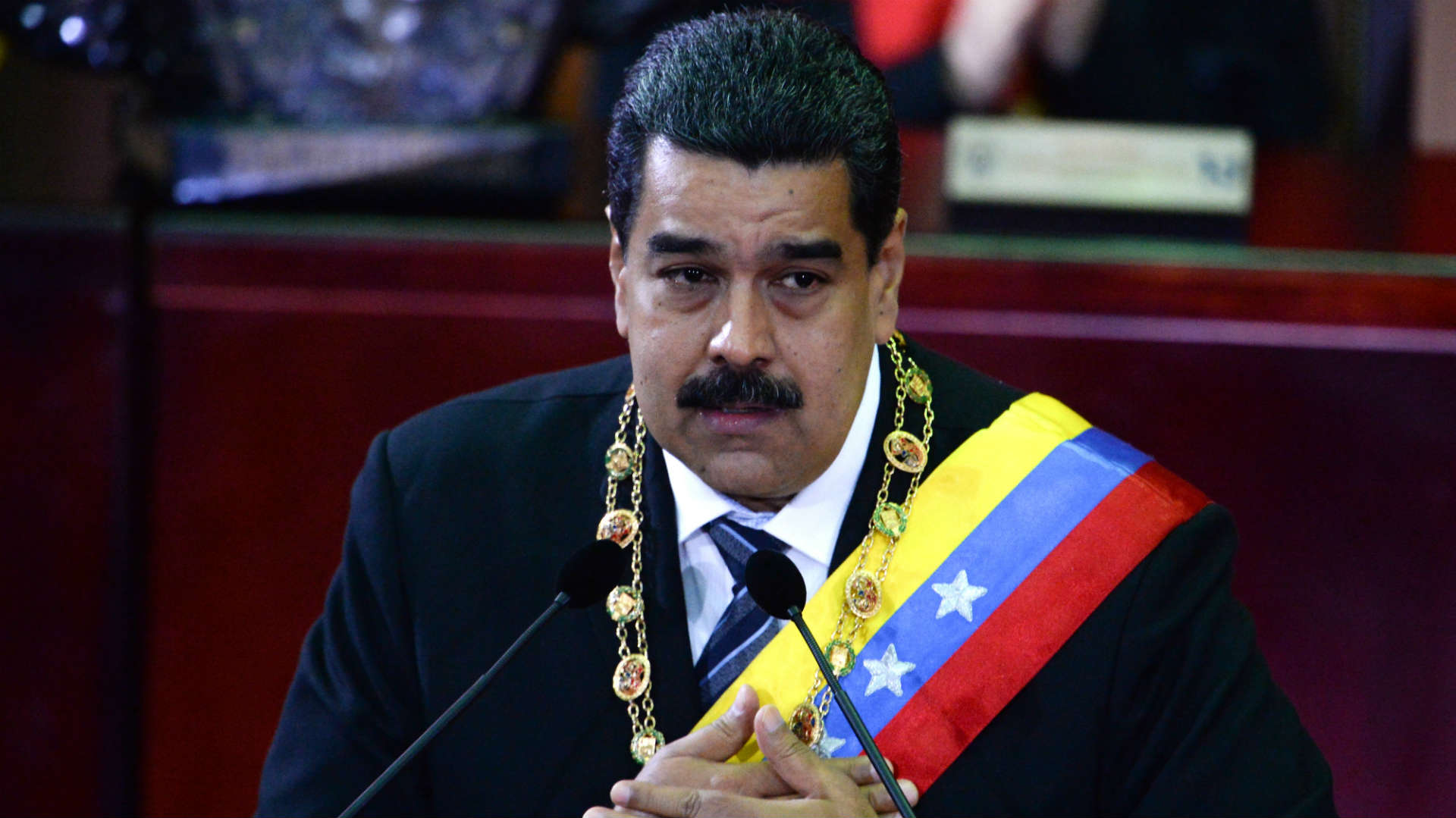 Maduro asegura que "llueva o truene" las elecciones presidenciales serán en abril