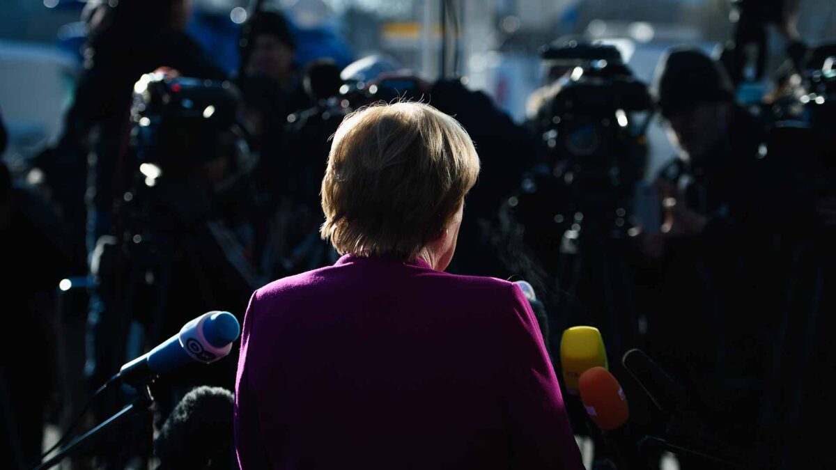 Merkel admite que habrá «compromisos dolorosos» para formar Gobierno