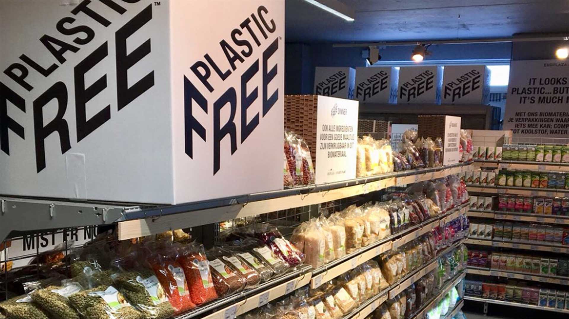 Un supermercado abre el primer pasillo sin plásticos del mundo