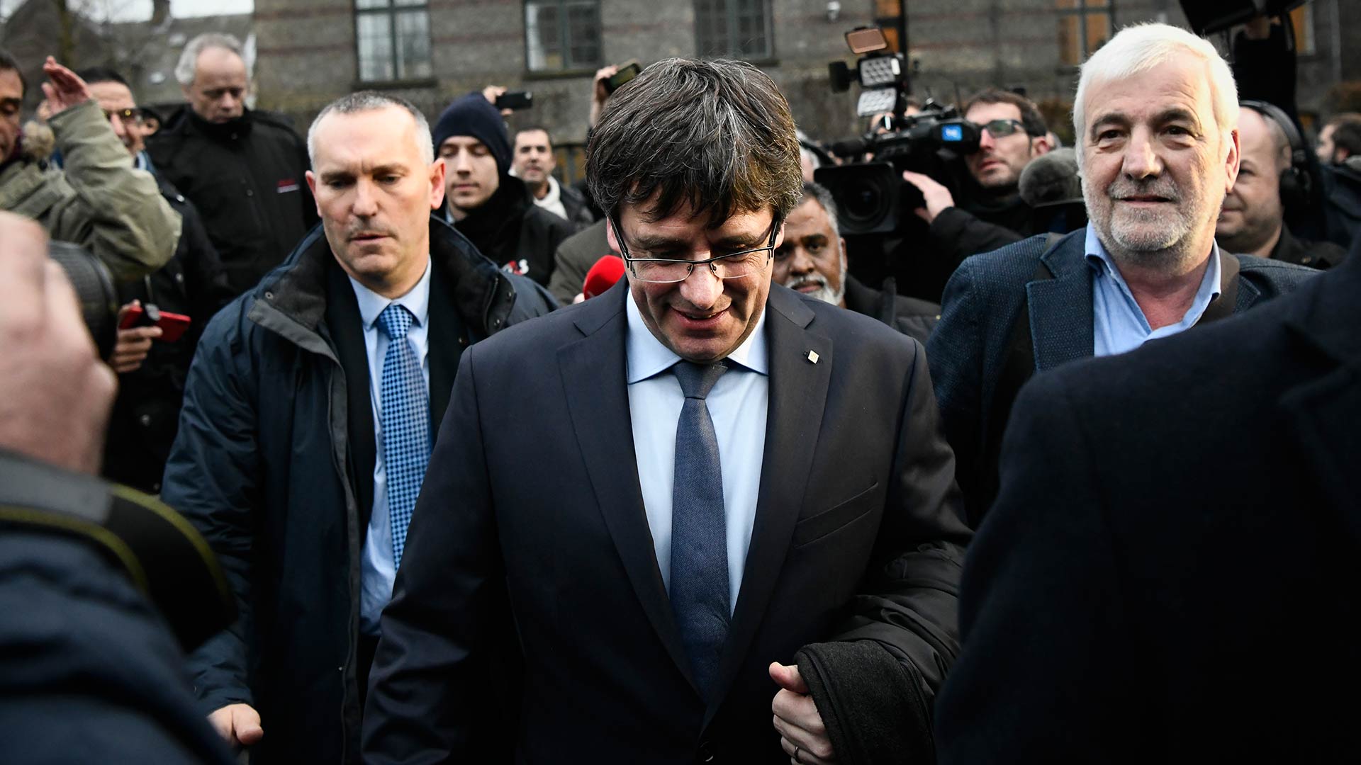 Varios miembros de ERC viajan a Bruselas para reunirse con Puigdemont