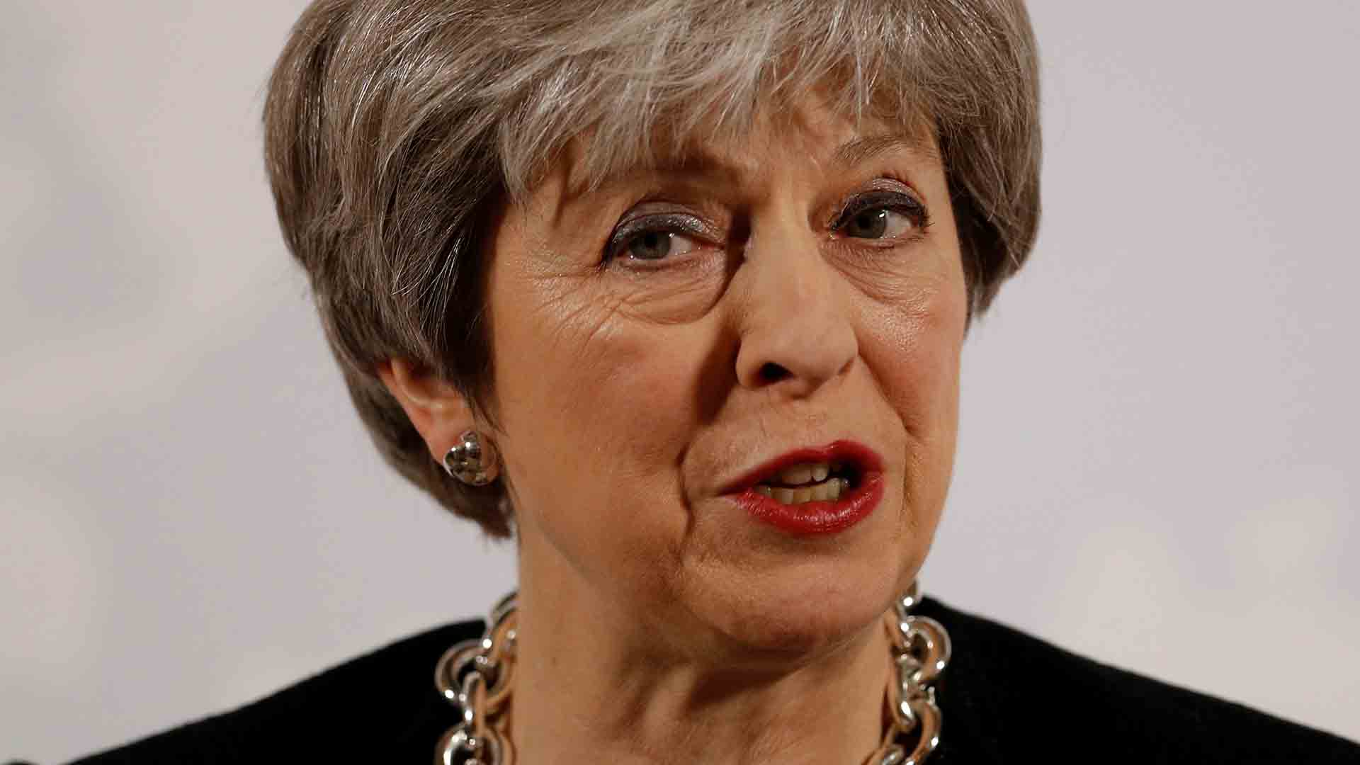 May dice que tanto la UE como el Reino Unido tendrán que "renunciar a cosas" por el Brexit