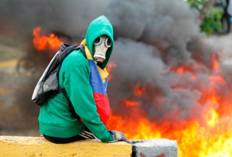 Un año después de las protestas, la miseria es la única que marcha por las calles de Venezuela
