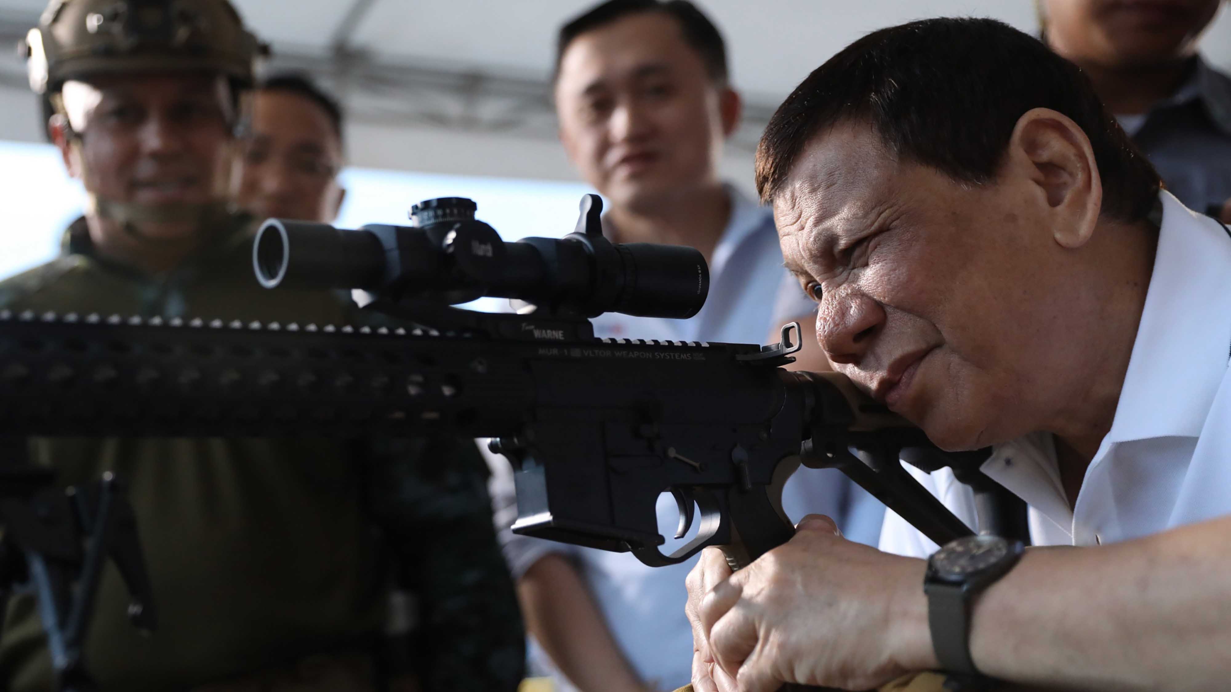 Duterte necesita un "examen psiquiátrico", según el alto comisionado de la ONU