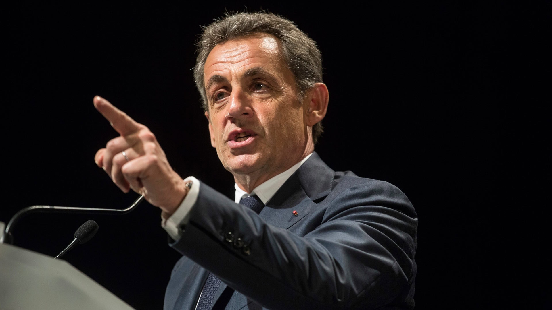 Imputan a Sarkozy por financiar con dinero libio su campaña de 2007