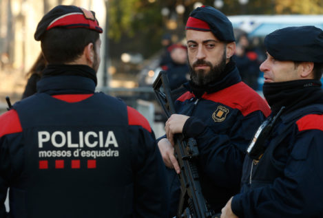 Los Mossos d'Esquadra sancionan a un agente por negarse a vetar el castellano