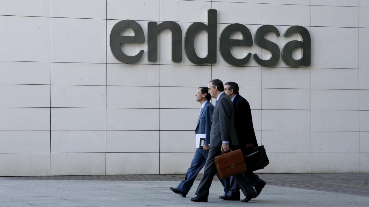 Multa de 30.000 euros a Endesa por cambiar a un consumidor de energía eléctrica sin su consentimiento