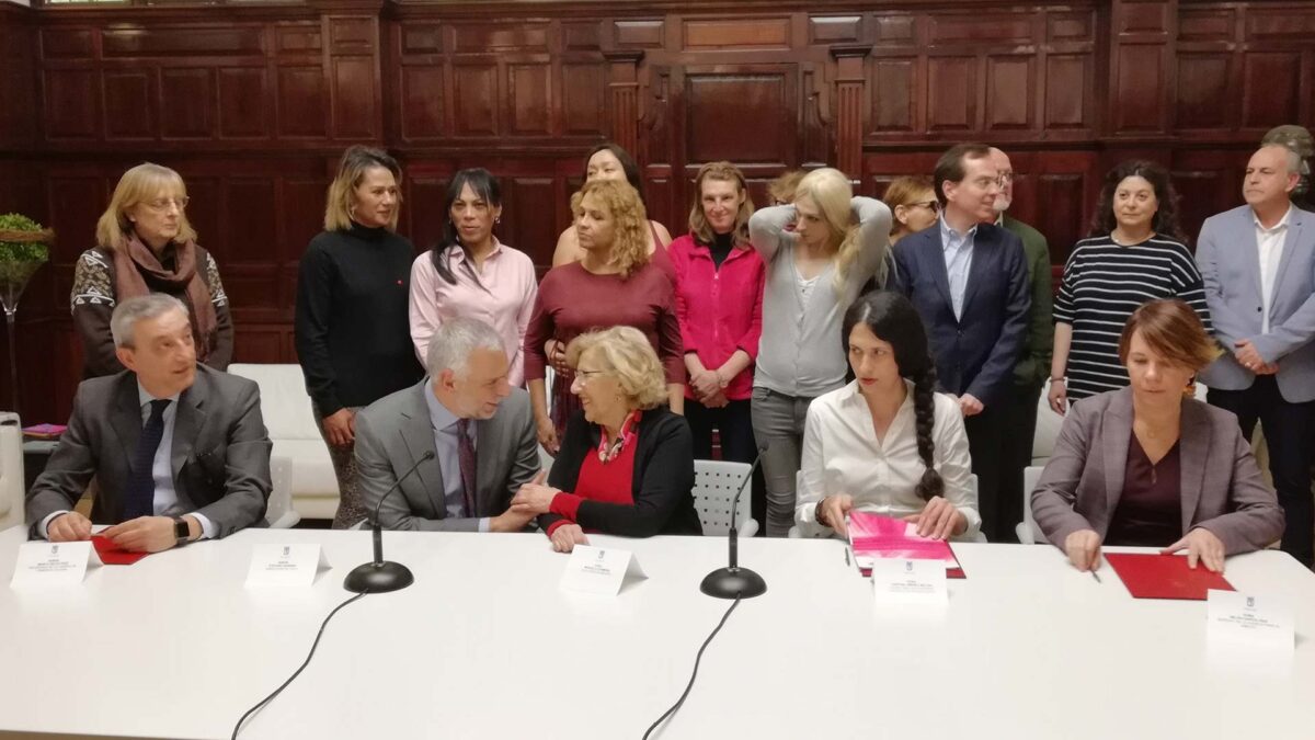 Un convenio de empleo buscará «mejores oportunidades de trabajo» para personas transexuales en Madrid