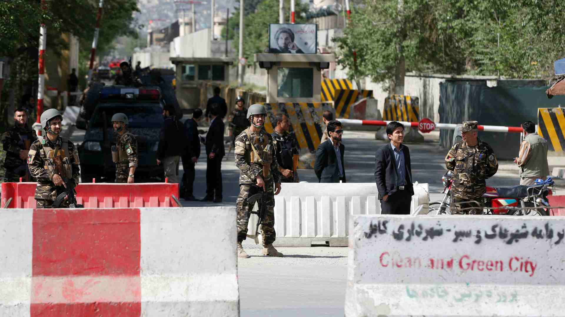 Al menos 25 muertos en un doble atentado suicida en Kabul