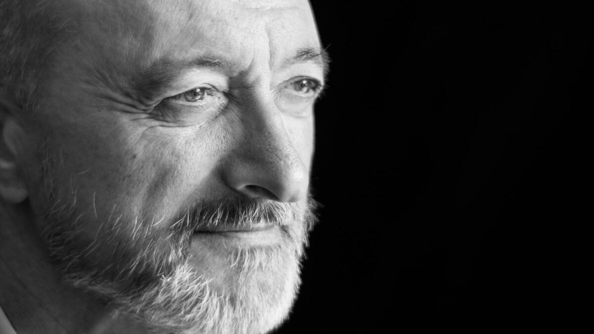 Arturo Pérez-Reverte: «La legislación en España sobre animales es una vergüenza»