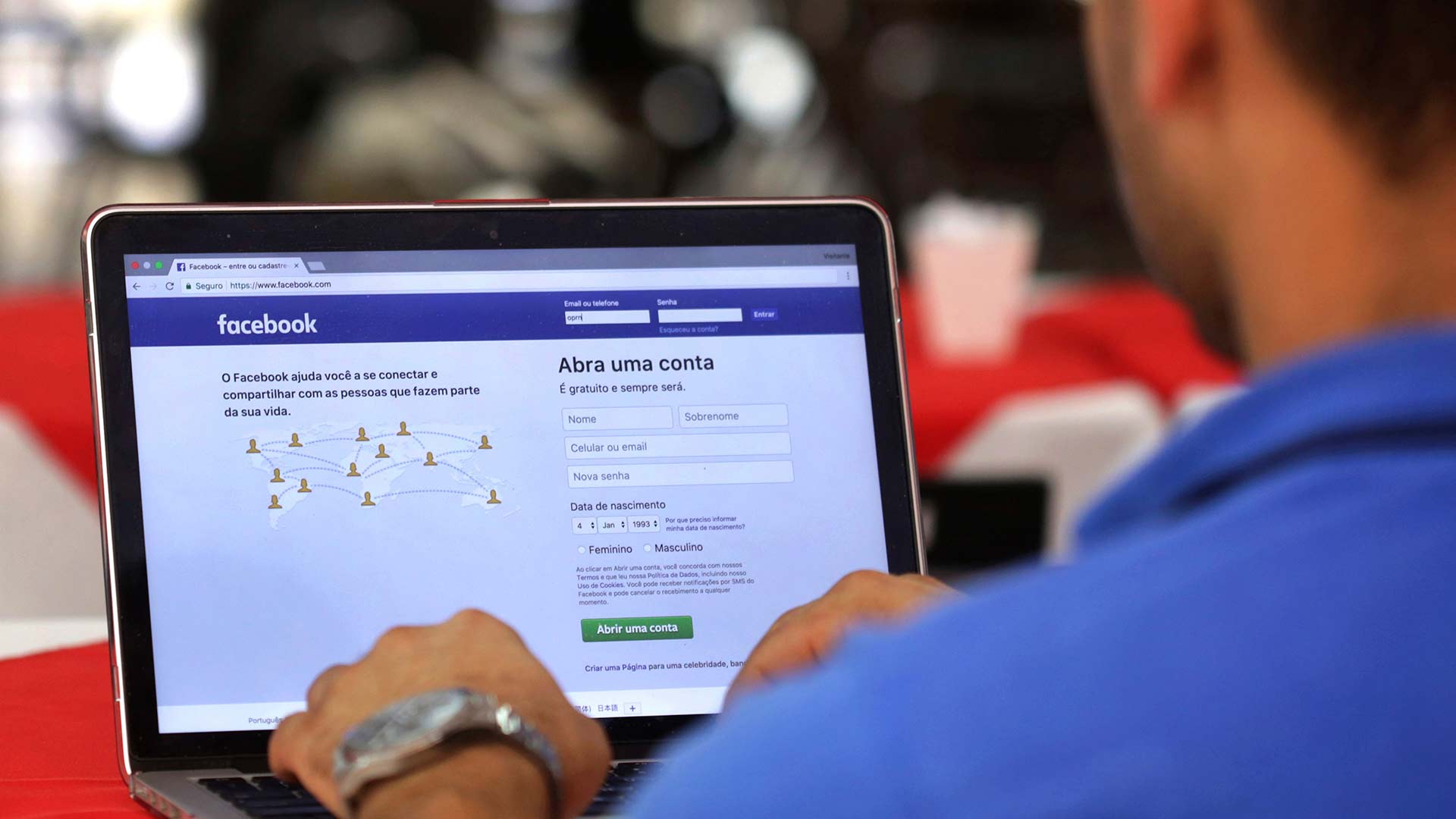 Cómo saber si tus datos en Facebook han sido utilizados por Cambridge Analytica