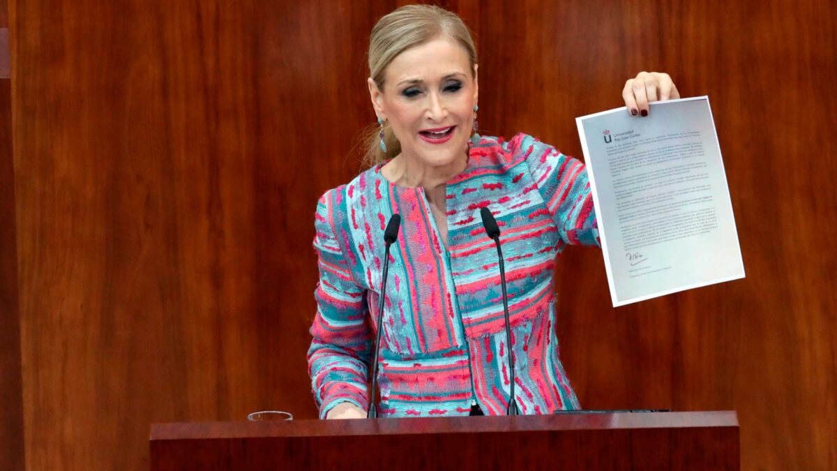 Cristina Cifuentes asegura que su máster es «real y legal»