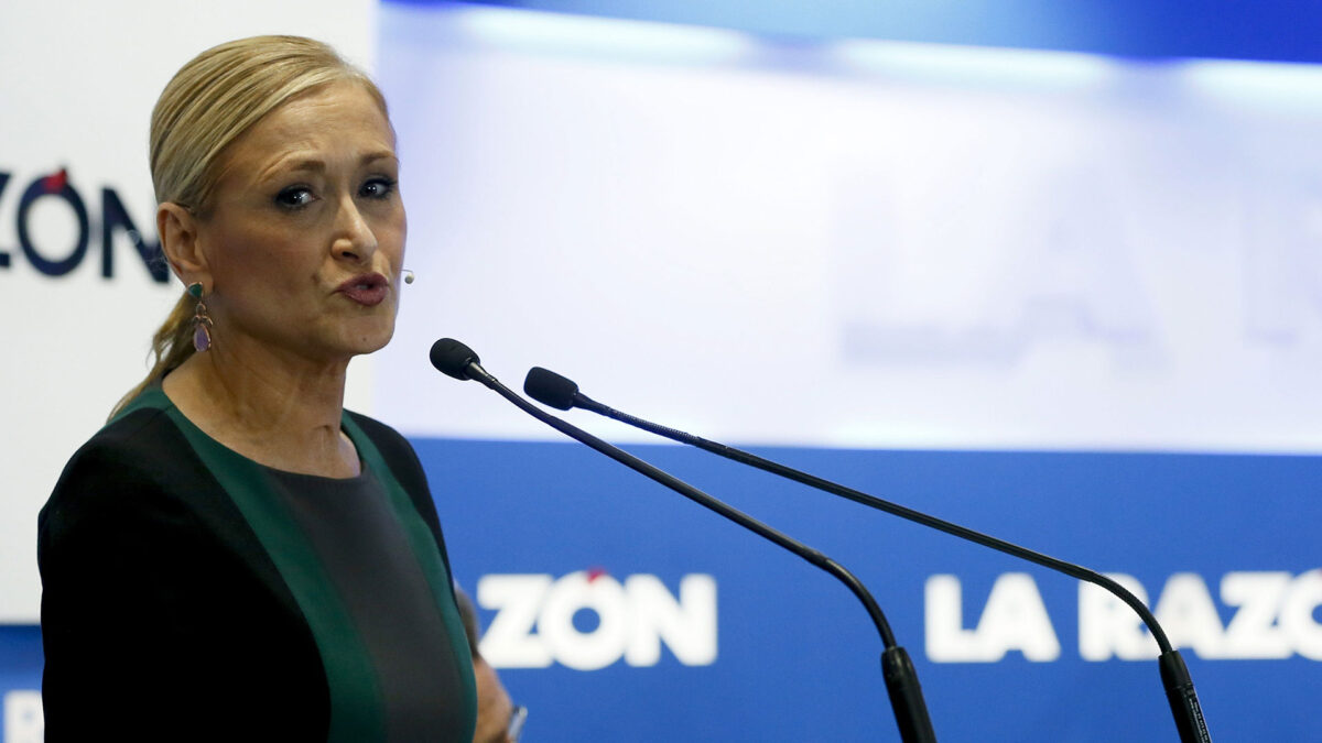 Dos observadores externos investigarán el máster de Cifuentes