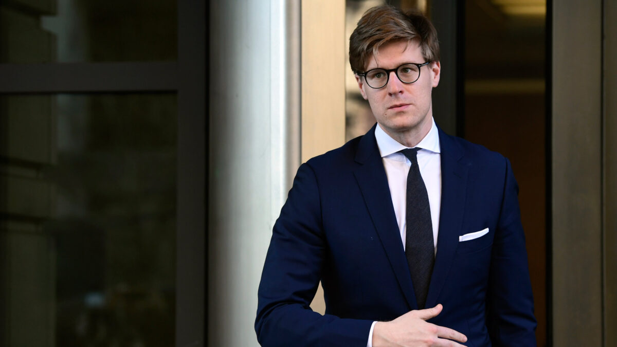 El abogado Alex Van Der Zwaan es el primer condenado por la trama rusa