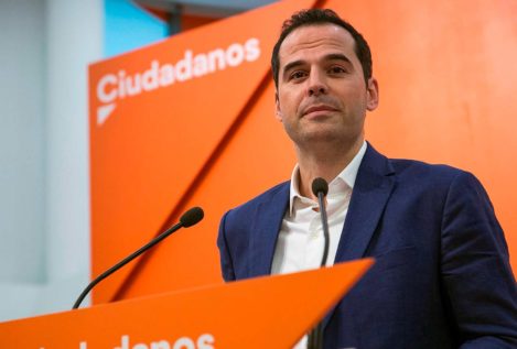 Ignacio Aguado no descarta sumarse a la moción de censura contra Cristina Cifuentes