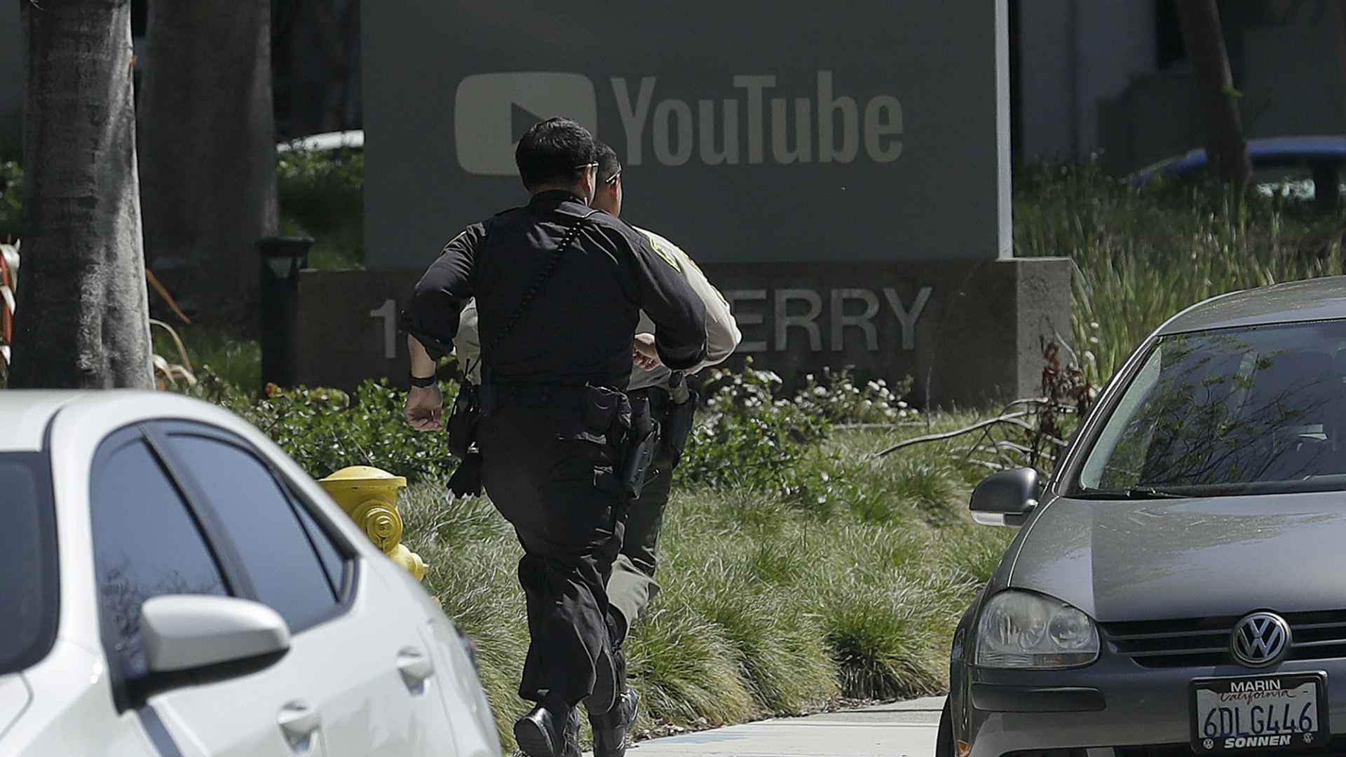 La Policía responde a un tiroteo en la sede de YouTube en California
