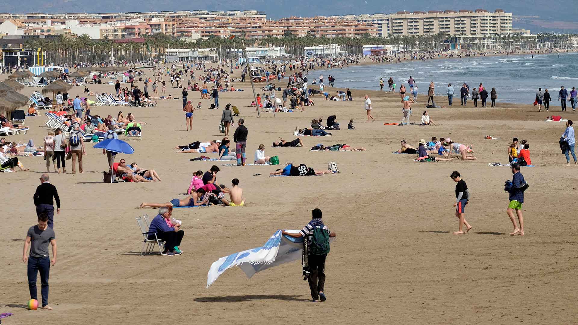 Los españoles viajaron un 6,5% más en 2017
