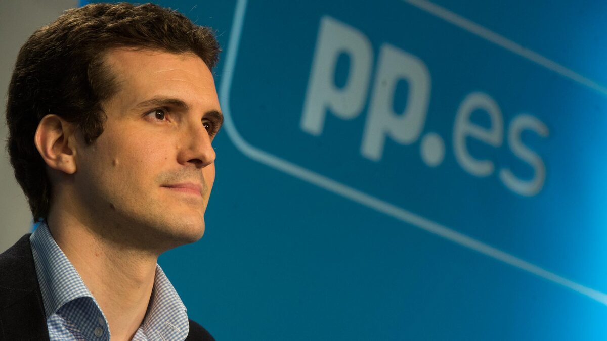 Pablo Casado dice que cursó el mismo máster de Cifuentes pero que no recuerda si fue a clase