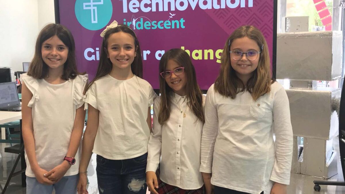 Cuatro niñas de Huesca quieren convencer a Silicon Valley de que programar es cosa de chicas