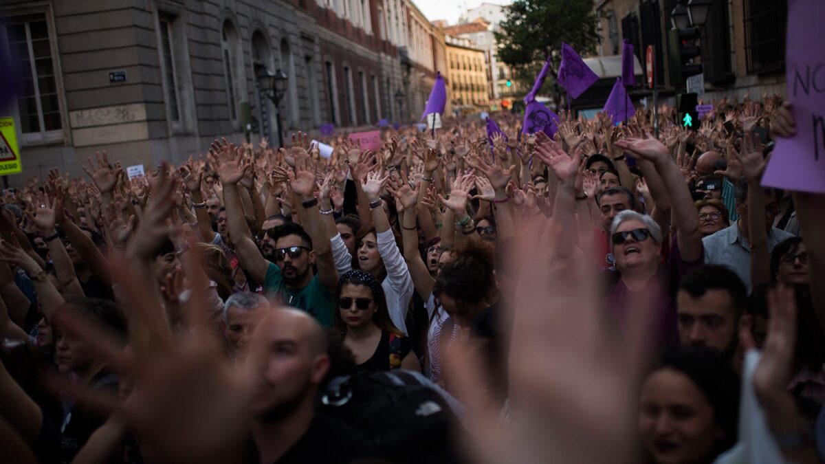 Casi 2.000 psicólogos protestan contra la sentencia de ‘La Manada’