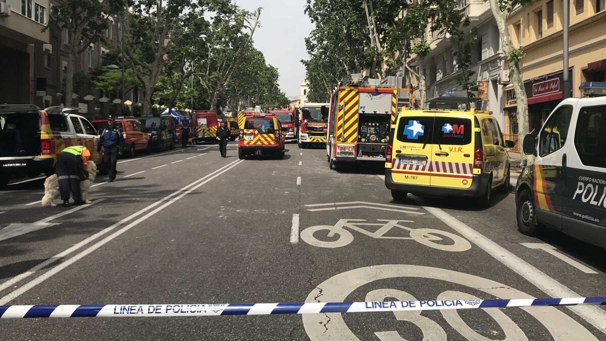 Continúan las labores de búsqueda de los dos desaparecidos tras el derrumbe de un edificio en Madrid