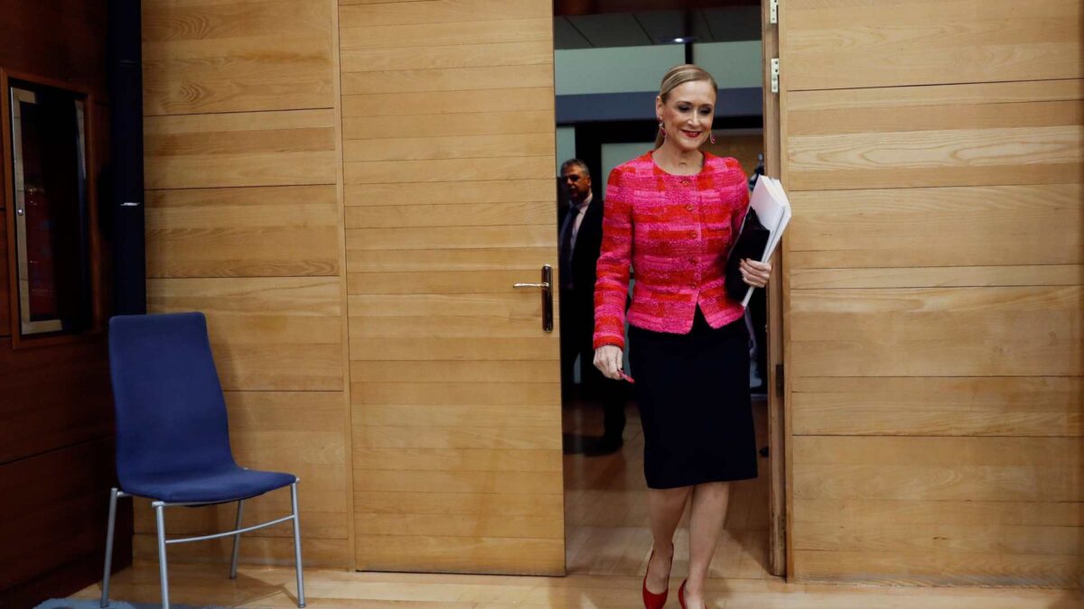 Dimite la asesora que Cifuentes envió a la universidad tras el escándalo de su máster