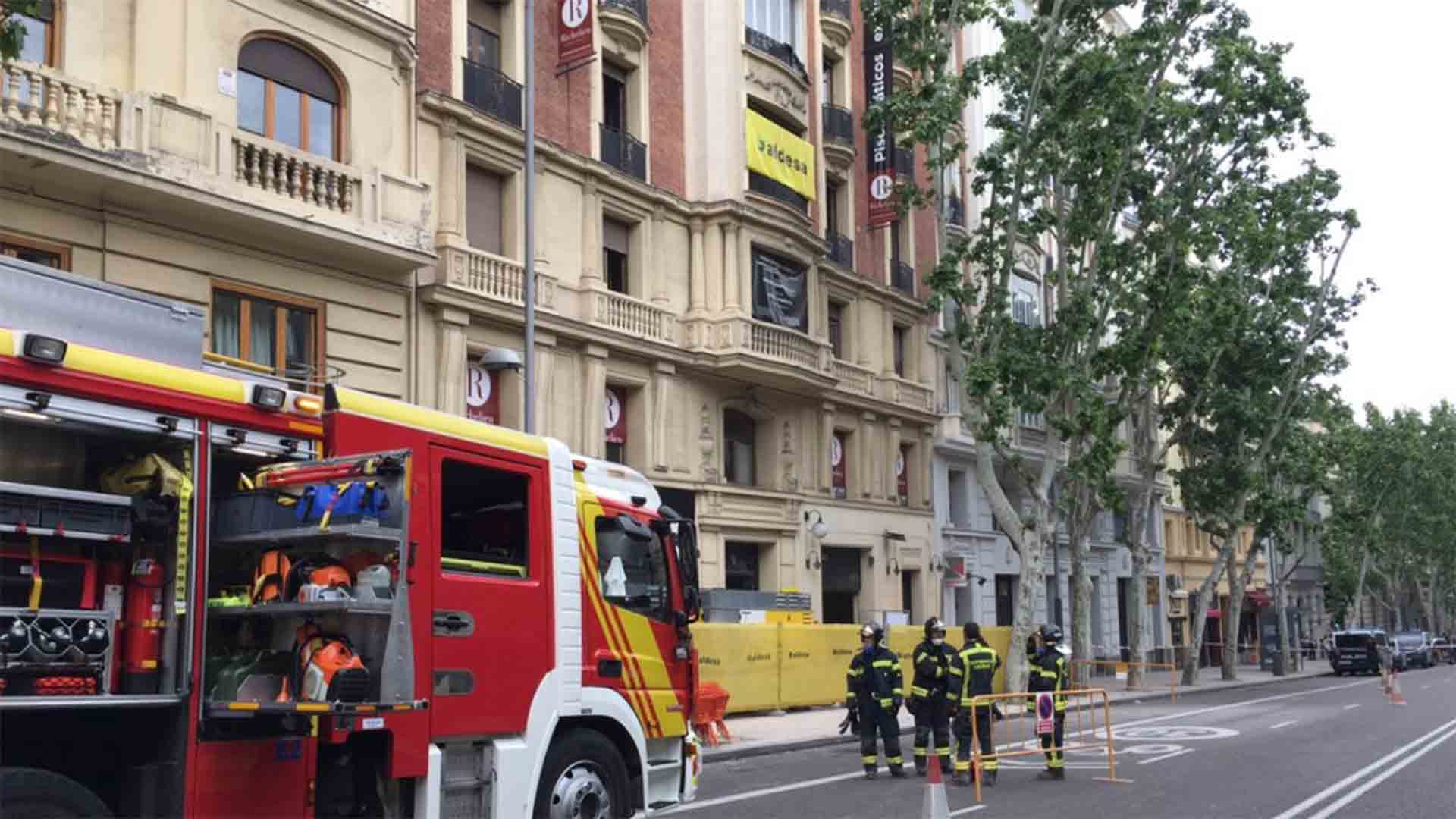 Dos desaparecidos tras caer parte del forjado de un edificio en rehabilitación en Madrid