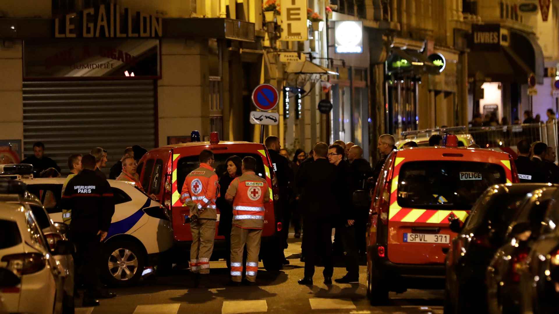 Dos muertos, incluido el asaltante, en una agresión con cuchillo en París
