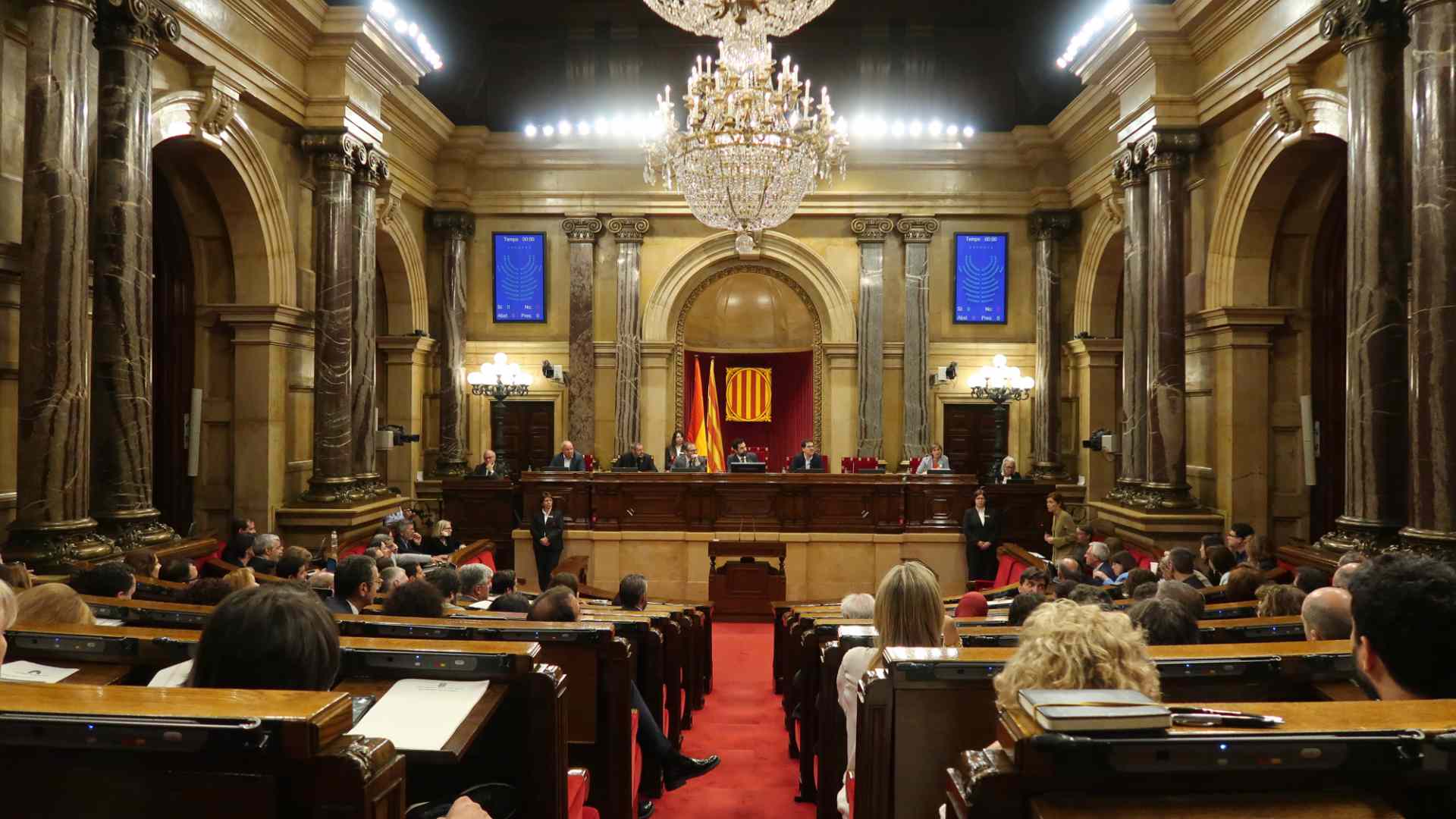 El Parlament aprueba la reforma de la ley de presidencia pese a vulnerar la legalidad