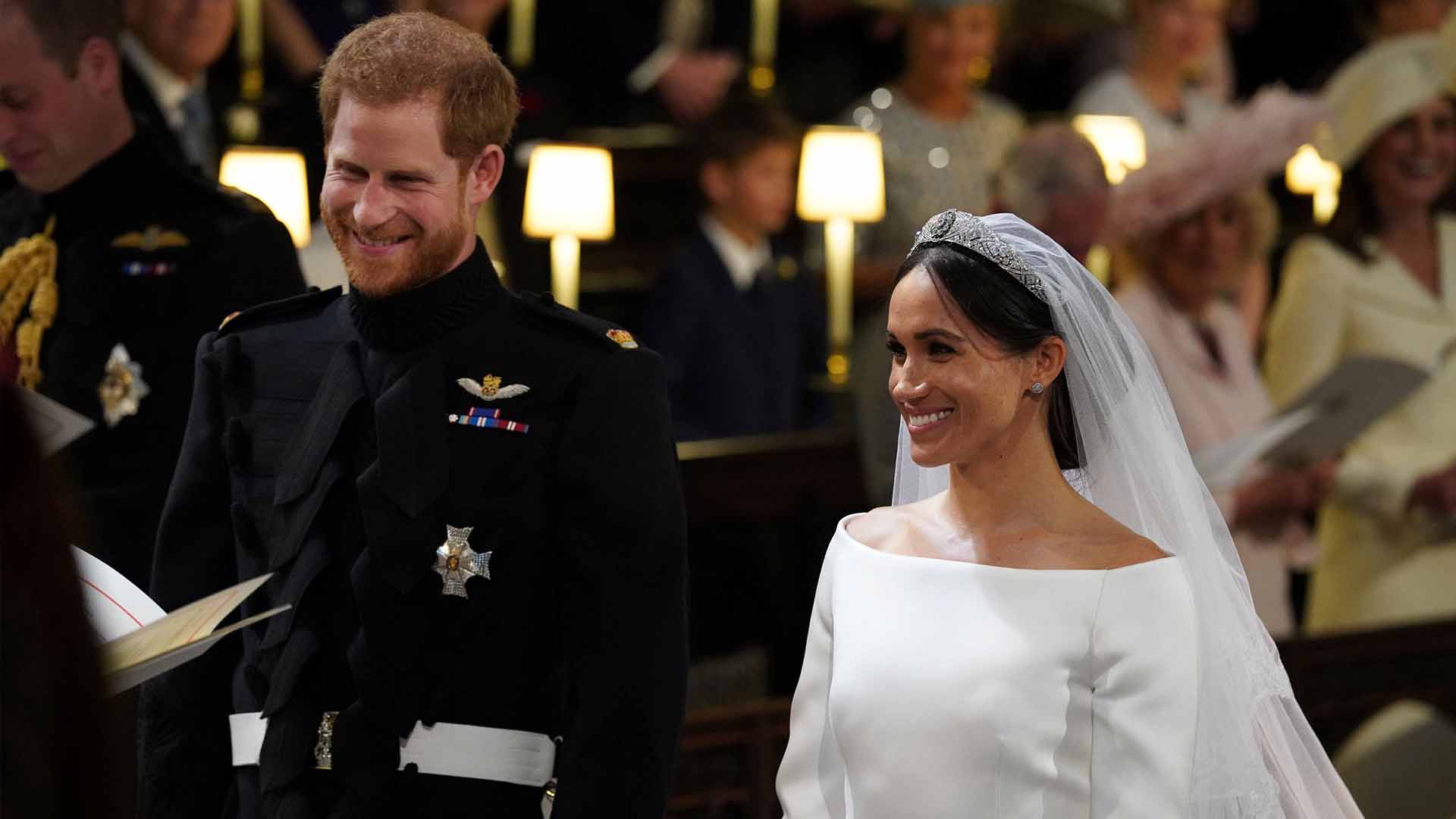 El príncipe Harry y Meghan Markle, declarados marido y mujer en una emotiva ceremonia