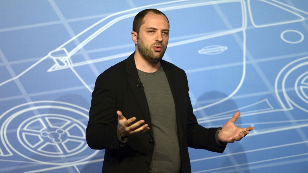 Jan Koum, fundador de WhatsApp, abandona por diferencias con Facebook