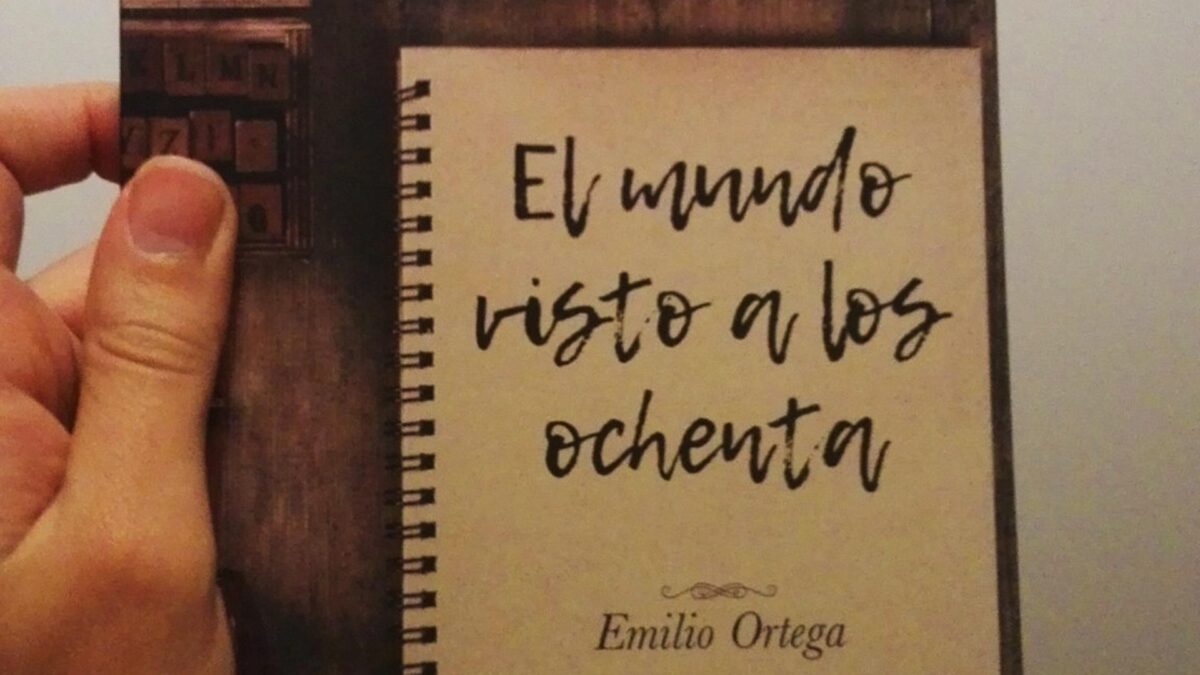 La historia con final feliz de Emilio, el señor de 82 años que escribió un libro que nadie compró